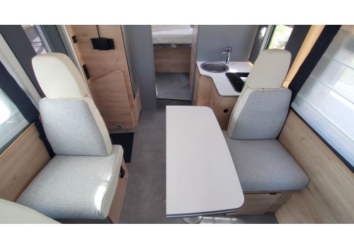 Autocaravana Perfilada DETHLEFFS Just Camp 7052 DBL de Ocasión