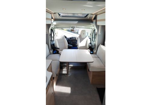 Autocaravana Perfilada DETHLEFFS Just Camp 7052 DBL de Ocasión