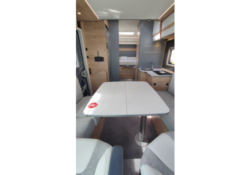 Autocaravana Perfilada DETHLEFFS Just Camp 7052 DBL de Ocasión