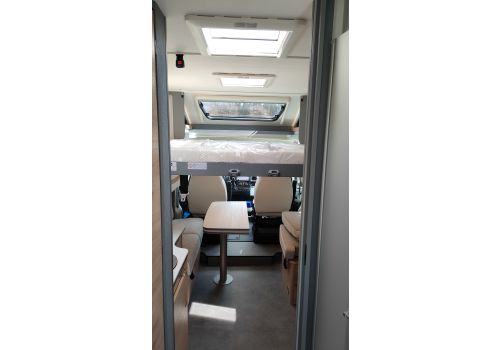 Autocaravana Perfilada DETHLEFFS Just Camp 7052 DBL de Ocasión