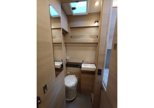 Furgoneta Cámper RAPIDO V65XL Nueva en Venta