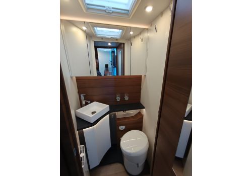 Autocaravana Integral RAPIDO 8096 ALDE de Ocasión