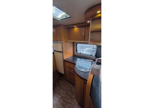 Autocaravana Integral HYMER B614CL de Ocasión