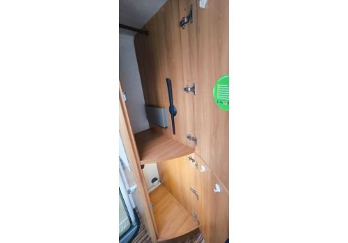 Autocaravana Integral HYMER B614CL de Ocasión