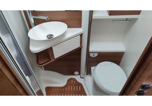 Autocaravana Integral RAPIDO 854F de Ocasión