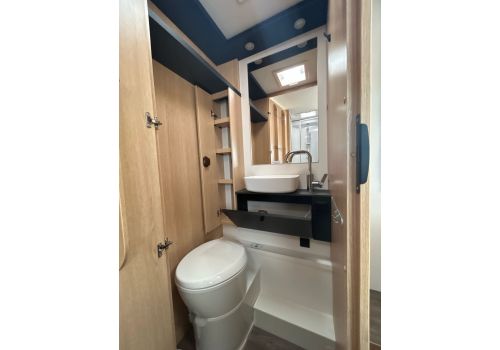 Autocaravana Integral SUNLIGHT I 69 L Adventure Edition en Alquiler