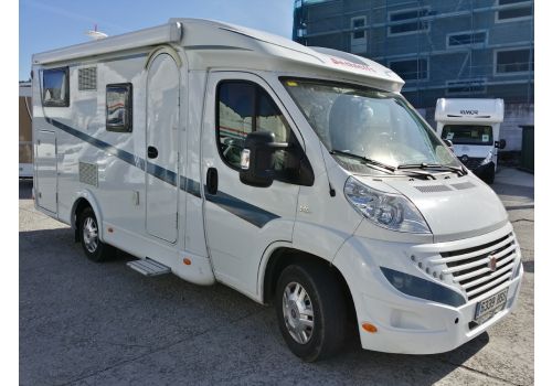 Autocaravana Perfilada DETHLEFFS Globebus T-15 de Ocasión