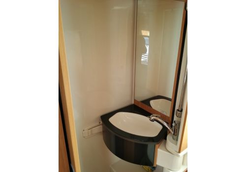 Autocaravana Perfilada DETHLEFFS Globebus T-15 de Ocasión