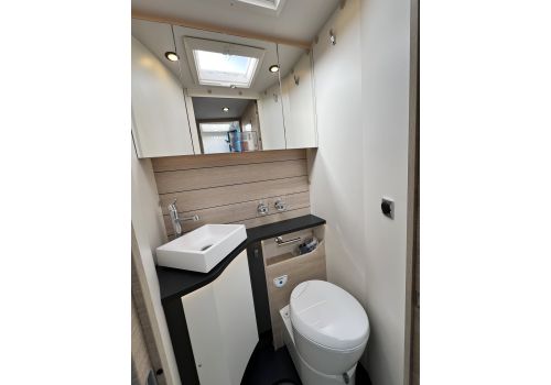 Autocaravana Integral RAPIDO 8096DF modelo 2025 de Ocasión