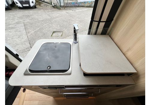 Furgoneta Cámper DREAMER Living Van Select Modelo 2025 de Ocasión