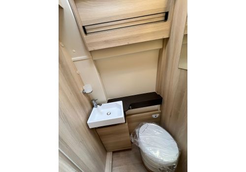 Furgoneta Cámper DREAMER Living Van Select Modelo 2025 de Ocasión