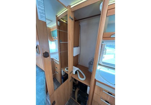 Autocaravana Integral HYMER B 654 de Ocasión