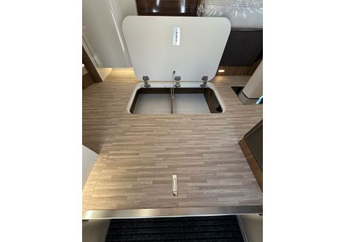 Autocaravana Integral MOBILVETTA K-Yatch Tekno Line 90 de Ocasión