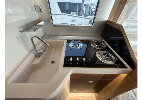 Autocaravana Integral MOBILVETTA K-Yatch Tekno Line 90 de Ocasión