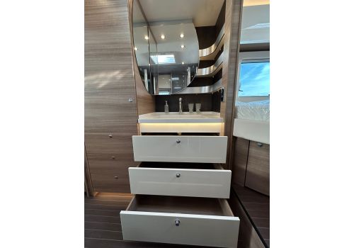 Autocaravana Integral CONCORDE Carver 850 LI Nueva en Venta