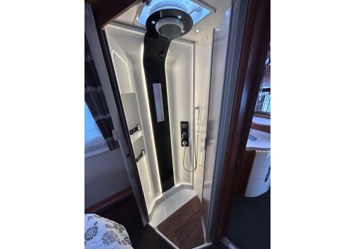Autocaravana Integral CARTHAGO Chic E-line I51 QB Linerclass de Ocasión