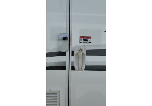 Autocaravana Perfilada ELNAGH Baron 581 de Ocasión
