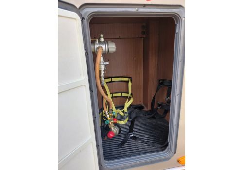 Autocaravana Integral BURSTNER Aviano i727 de Ocasión