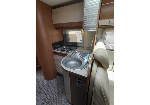 Autocaravana Integral BURSTNER Aviano i727 de Ocasión