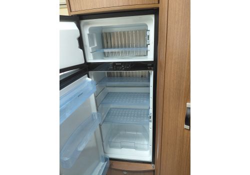 Autocaravana Integral BURSTNER Aviano i727 de Ocasión