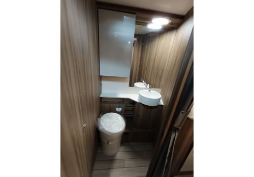 Autocaravana Perfilada ROLLER TEAM Kronos 284 TL Spring Edition de Ocasión