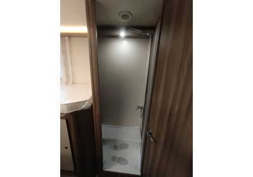 Autocaravana Capuchina ROLLER TEAM Kronos 284 M Nueva en Venta