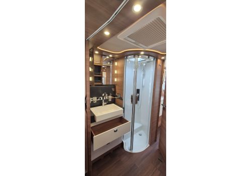 Autocaravana Integral CARTHAGO Chic C-line I 6.2 XL QB de Ocasión