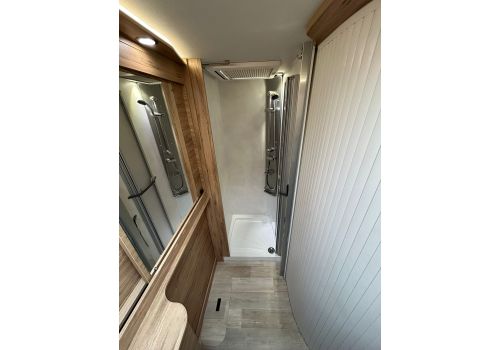 Autocaravana Integral PILOTE G690D de Ocasión