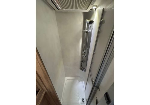 Autocaravana Integral PILOTE G690D de Ocasión