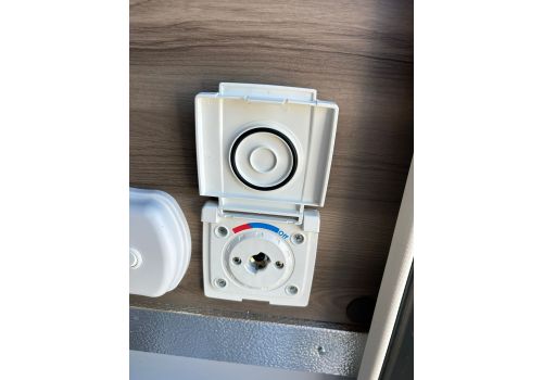 Autocaravana Perfilada ROLLER TEAM Kronos 285 TL Nueva en Venta