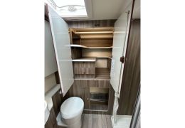 Autocaravana Perfilada ROLLER TEAM Kronos 230 TL FIT en Alquiler