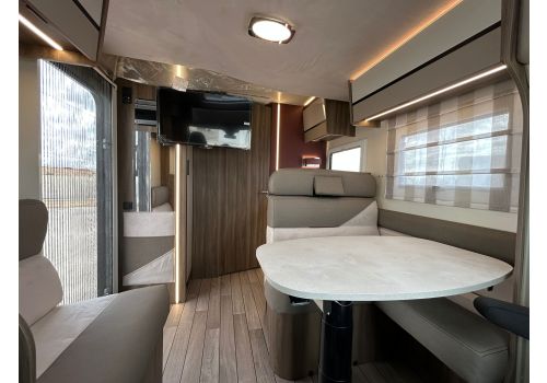 Autocaravana Perfilada ROLLER TEAM Kronos 284 TL Nueva en Venta