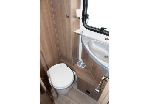 Autocaravana Integral DETHLEFFS Trend I 7057 EB modelo 2019 de Ocasión