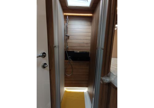 Autocaravana Integral MOBILVETTA K-Yatch Tekno Line 86 de Ocasión