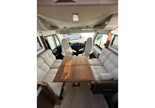 Autocaravana Integral MOBILVETTA K-Yatch Tekno Line 90 de Ocasión
