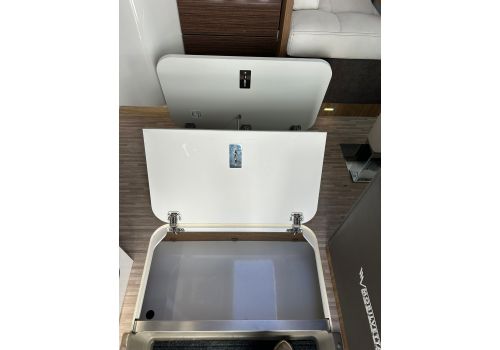 Autocaravana Integral MOBILVETTA K-Yatch Tekno Line 90 de Ocasión