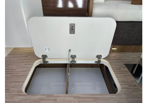 Autocaravana Integral MOBILVETTA K-Yatch Tekno Line 90 de Ocasión