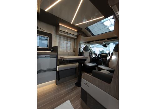 Autocaravana Perfilada ROLLER TEAM Zefiro 267 TL Nueva en Venta