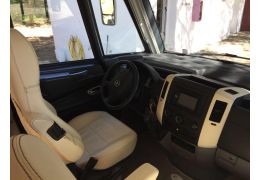 Autocaravana Capuchina BENIMAR Esterel 53 modelo 2010 de Ocasión