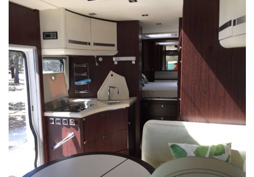 Autocaravana Integral ESTEREL Esterel 53 modelo 2010 de Ocasión
