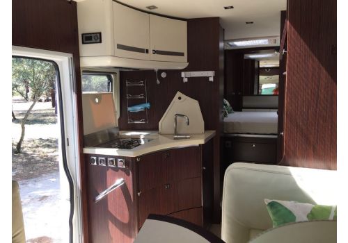 Autocaravana Integral ESTEREL Esterel 53 modelo 2010 de Ocasión