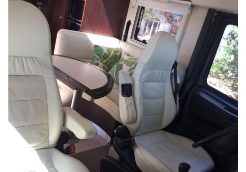 Autocaravana Integral ESTEREL Esterel 53 modelo 2010 de Ocasión
