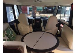 Autocaravana Capuchina BENIMAR Esterel 53 modelo 2010 de Ocasión