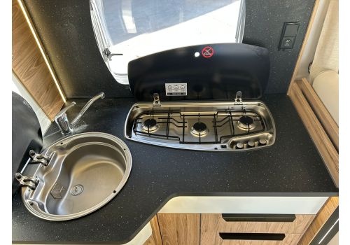 Autocaravana Perfilada PILOTE P696D de Ocasión