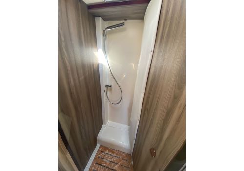 Autocaravana Perfilada ROLLER TEAM Kronos 281 TL FIT en Alquiler