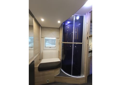 Autocaravana Perfilada CHALLENGER 396 Graphite Edition de Ocasión