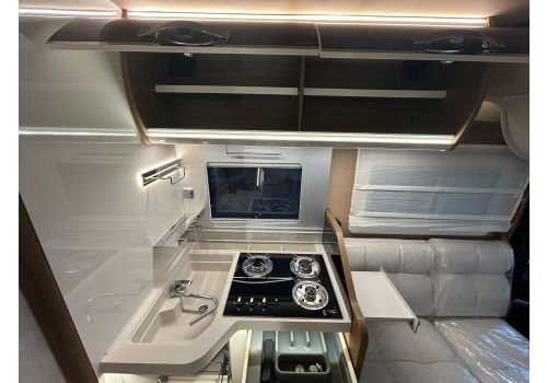 Autocaravana Integral MOBILVETTA K-Yatch Tekno Line 90 Nueva en Venta