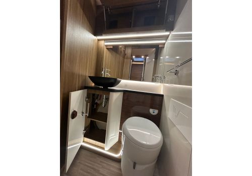 Autocaravana Integral MOBILVETTA K-Yatch Tekno Line 90 Nueva en Venta