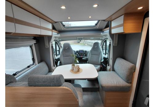 Autocaravana Perfilada DETHLEFFS Just 7052 EB en Alquiler