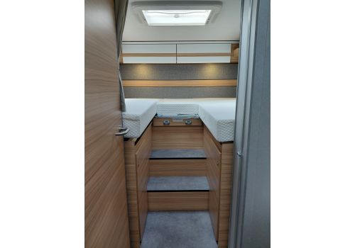 Autocaravana Perfilada DETHLEFFS Just 7052 EB en Alquiler